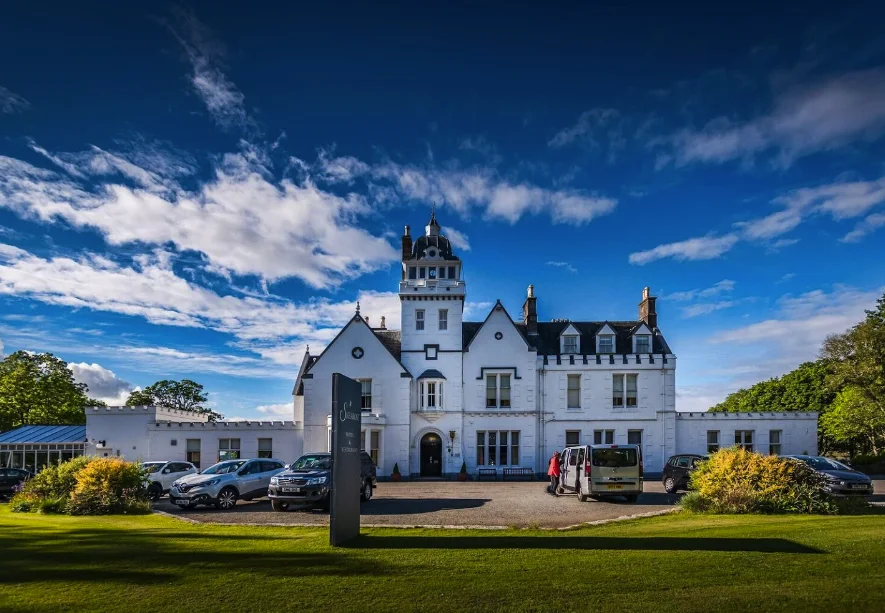 Outside views of the Skeabost Hotel